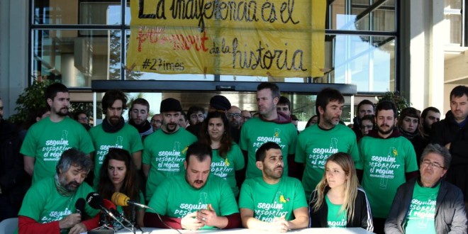 Davant la detenció del company Oriol Corral